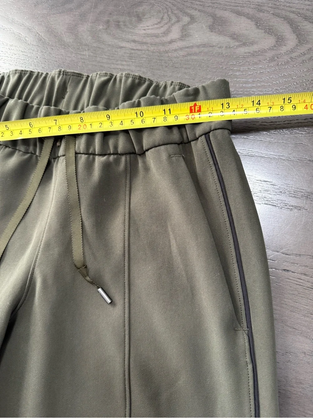 Lululemon On The Right Track Pant Olive Green Sizes‎ 2